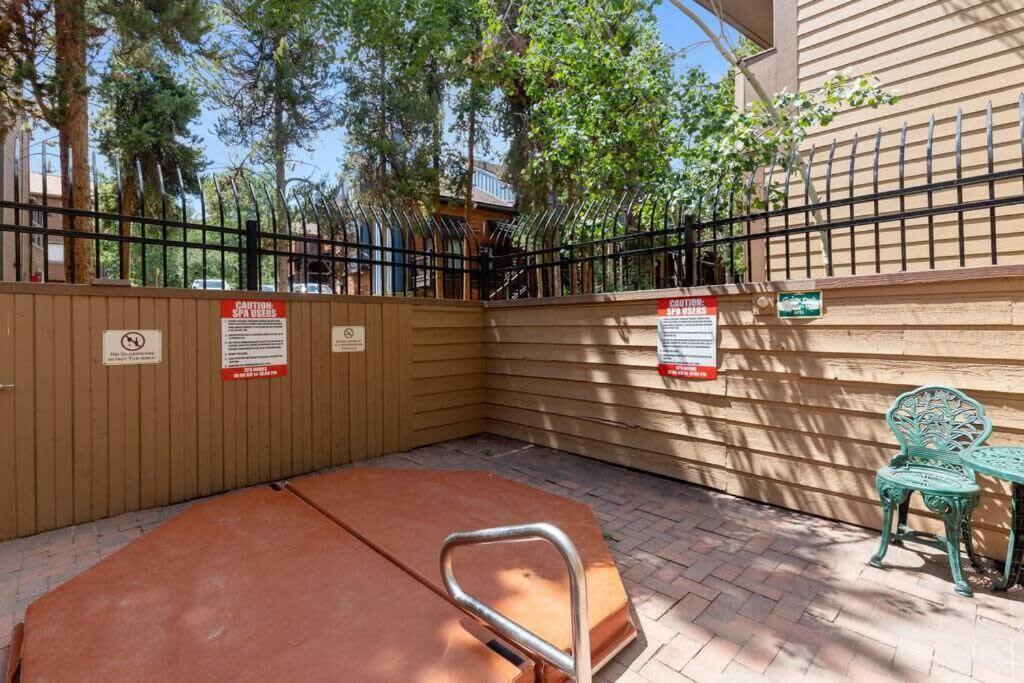 Downtown Chalet Close To Main St With Pool And Hot Tub Breckenridge Kültér fotó